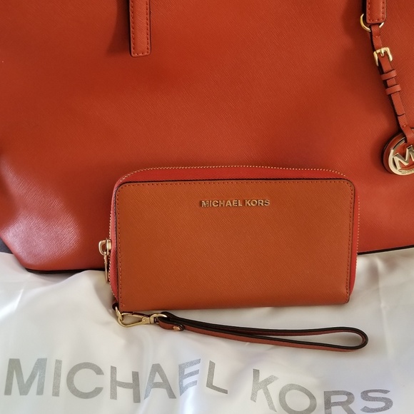 Michael Kors Jet Set bag and wallet - Picture 1 of 8
